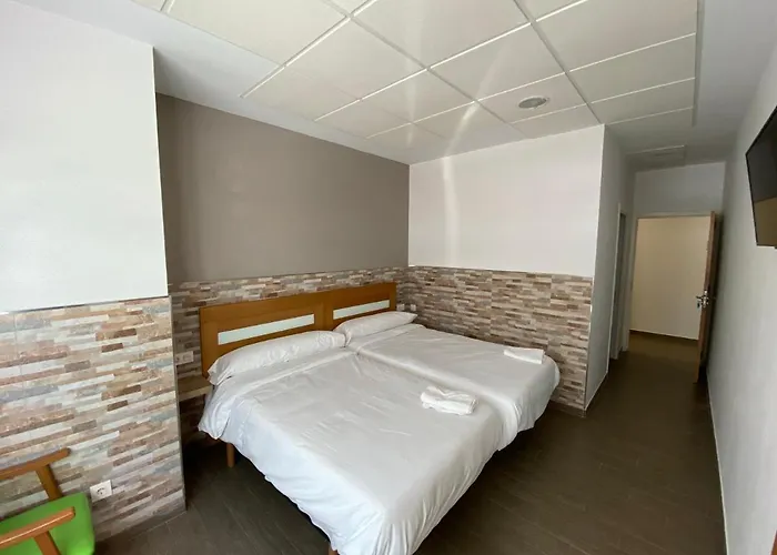 Dpcristal El Rinconcito サリア